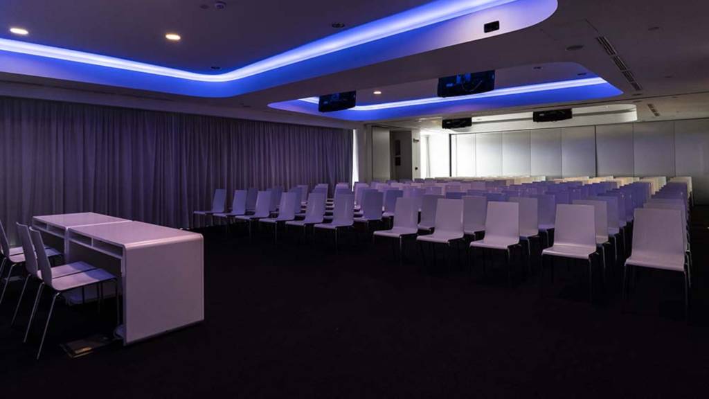 A-Point-Arezzo-Park-Hotel-Meeting-sala-small-ben-apoint-sben-1 A-Point-Arezzo-Park-Hotel-Meeting-sala-small-ben-apoint-sben-1