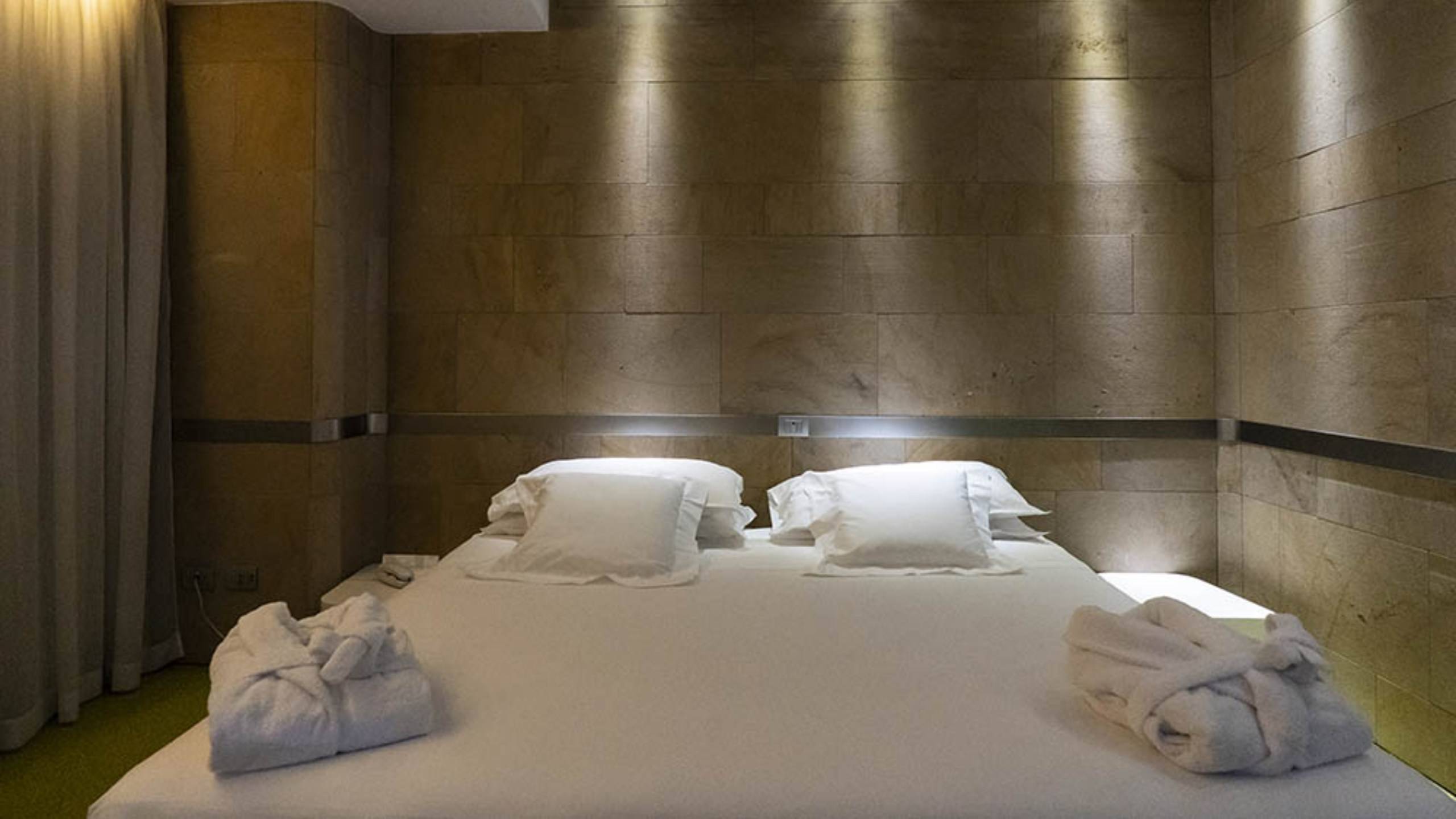 A-Point-Arezzo-Park-Hotel-A-Point-Arezzo-Park-Hotel-Suite--suite-gallery8 A-Point-Arezzo-Park-Hotel-A-Point-Arezzo-Park-Hotel-Suite--suite-gallery8